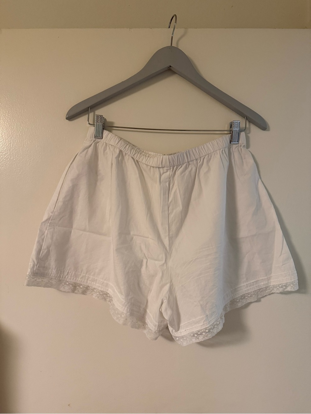 Aritzia Wilfred Rylance Poplin Shorts - white, sz M - Picture 3 of 8